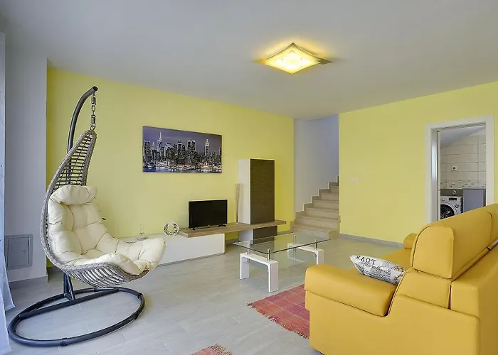 Strandnahe Mit Privatem Pool, Wlan, Terrasse, Grill 펜션 *