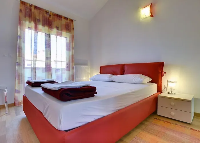 펜션 Strandnahe Mit Privatem Pool, Wlan, Terrasse, Grill