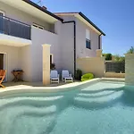 Σπίτι διακοπών Strandnahe Mit Privatem Pool, Wlan, Terrasse, Grill Banjole