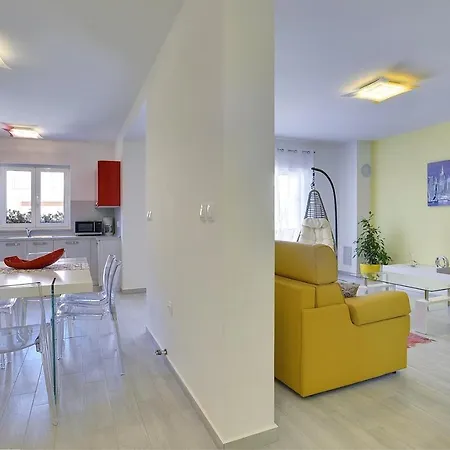 Strandnahe Mit Privatem Pool, Wlan, Terrasse, Grill Дом отдыха *