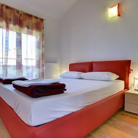 Σπίτι διακοπών Strandnahe Mit Privatem Pool, Wlan, Terrasse, Grill