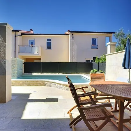 Σπίτι διακοπών Strandnahe Mit Privatem Pool, Wlan, Terrasse, Grill *